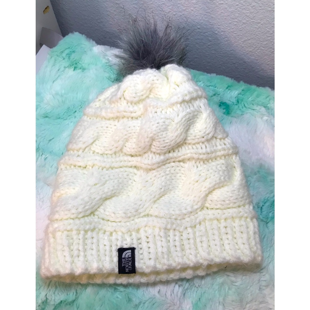 North face woman’s beanie - Picture 1 of 4